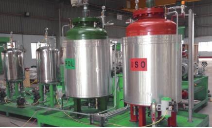 <b>聚氨酯高(gāo)壓發泡機(jī)</b>