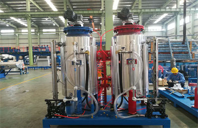 <b>PU噴膠發泡機(jī)和(hé)封邊發泡機(jī)</b>